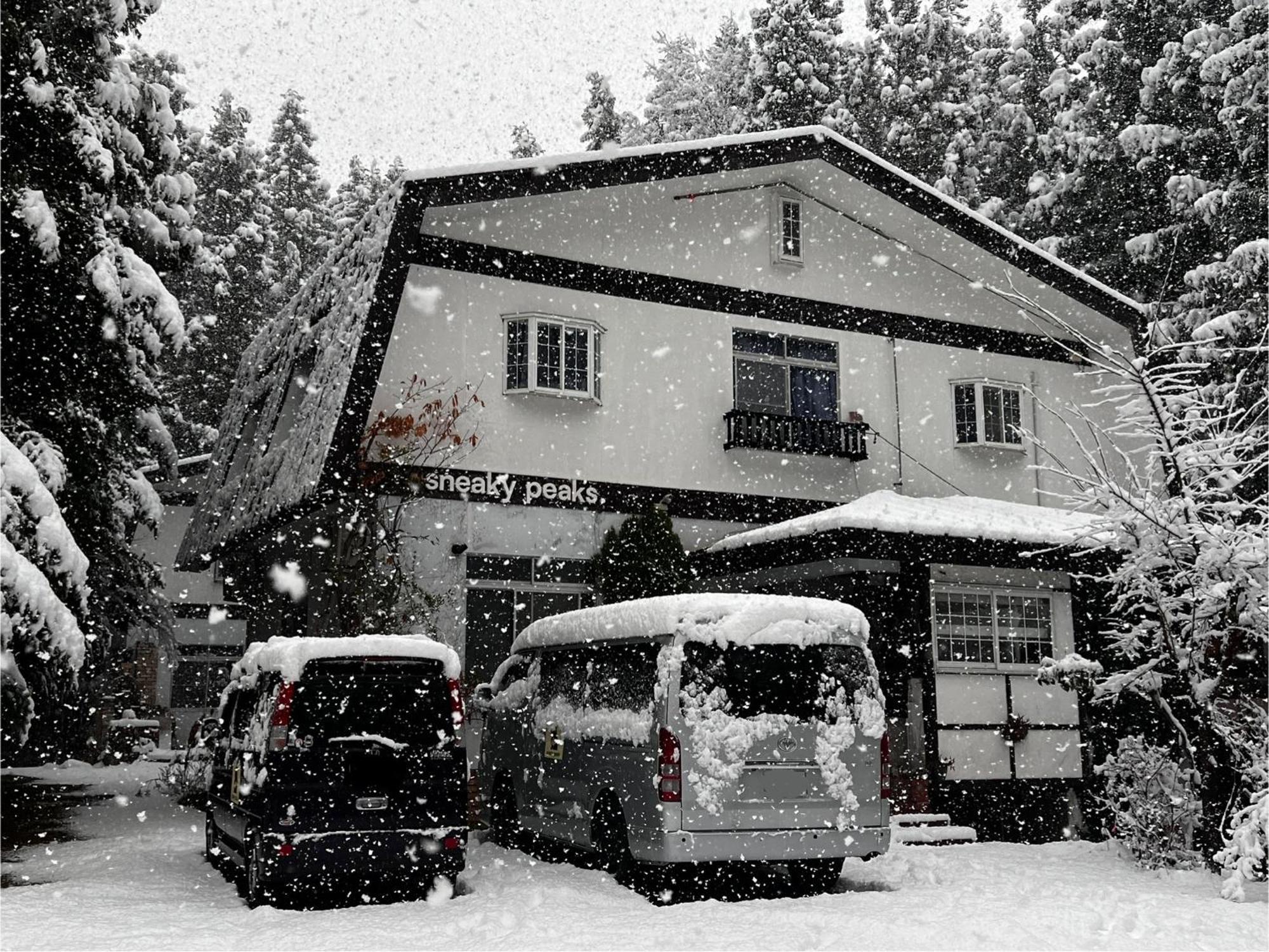 Sneaky Peaks Otel Hakuba Dış mekan fotoğraf
